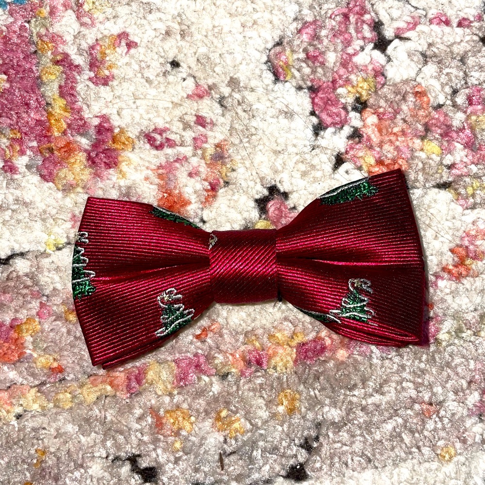 Janie and Jack bow tie for boys, Christmas themed